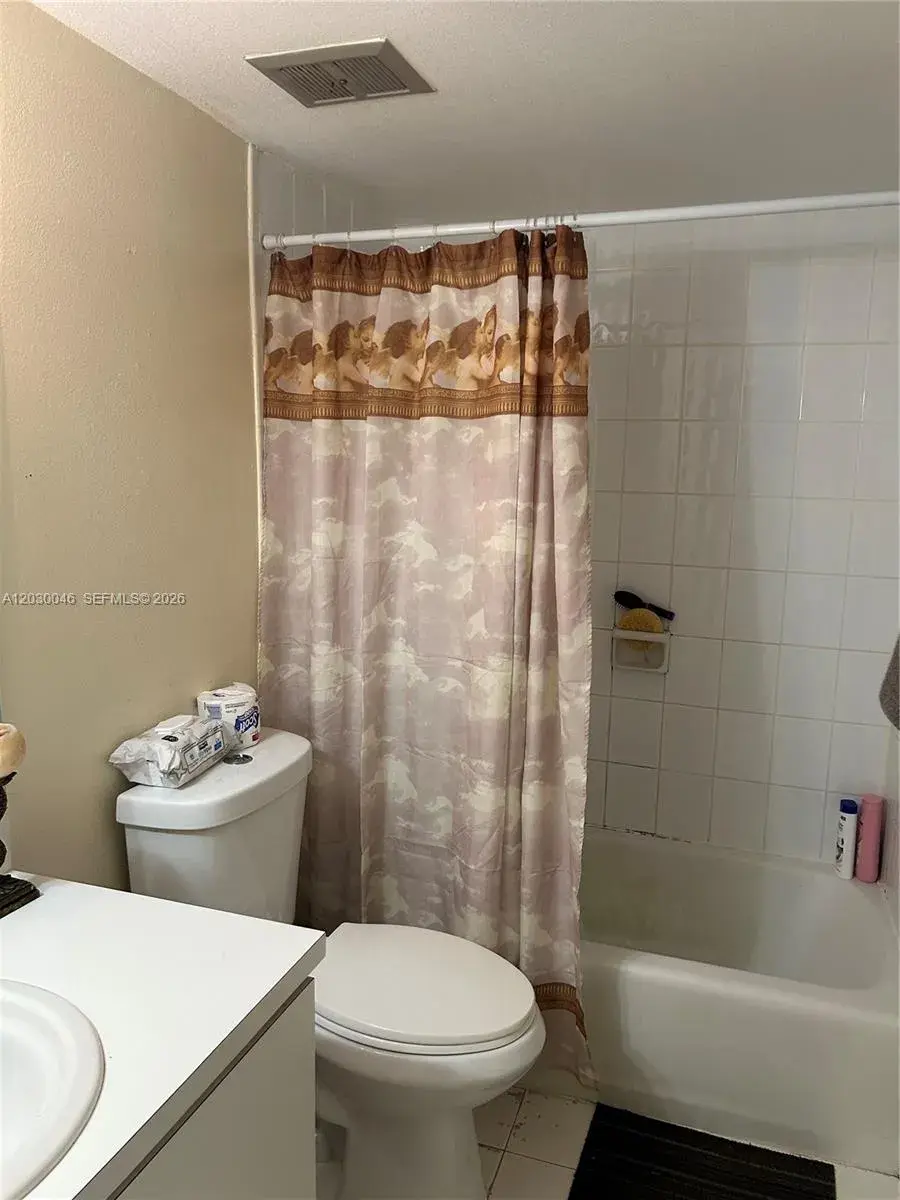 18051 NW 68th Ave # K104, Hialeah FL 33015