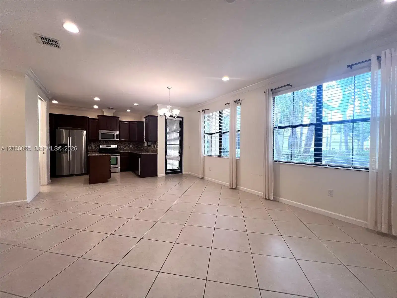 3381 NW 125th Ave, Sunrise FL 33323 photo 2