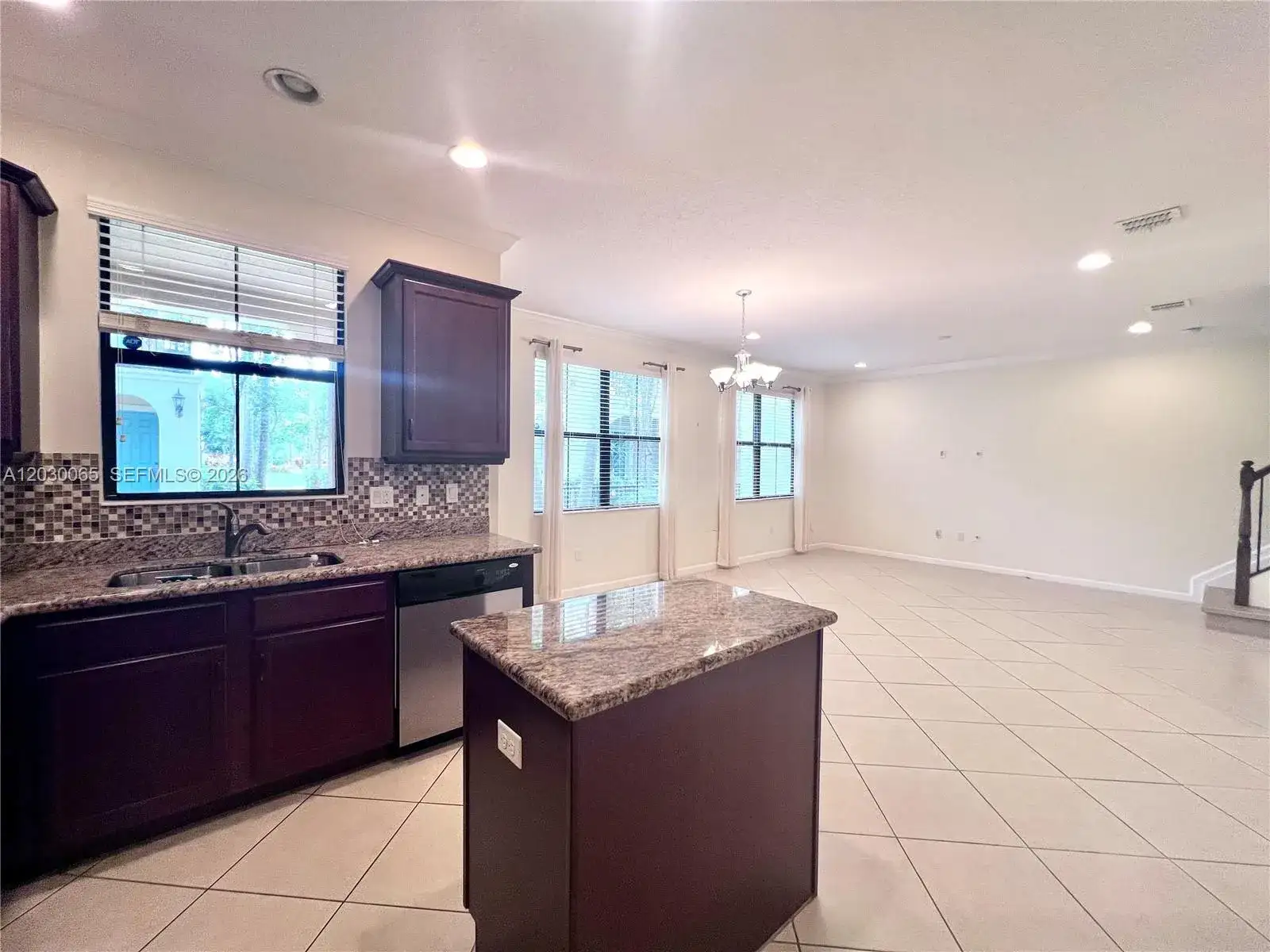 3381 NW 125th Ave, Sunrise FL 33323 photo 4