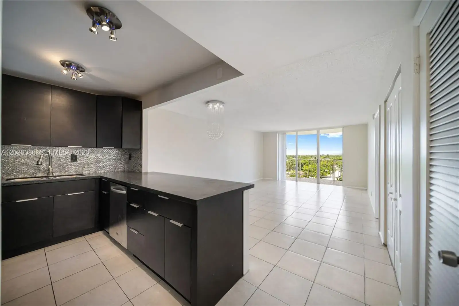 16740 NE 9th Ave # 609, North Miami Beach FL 33162