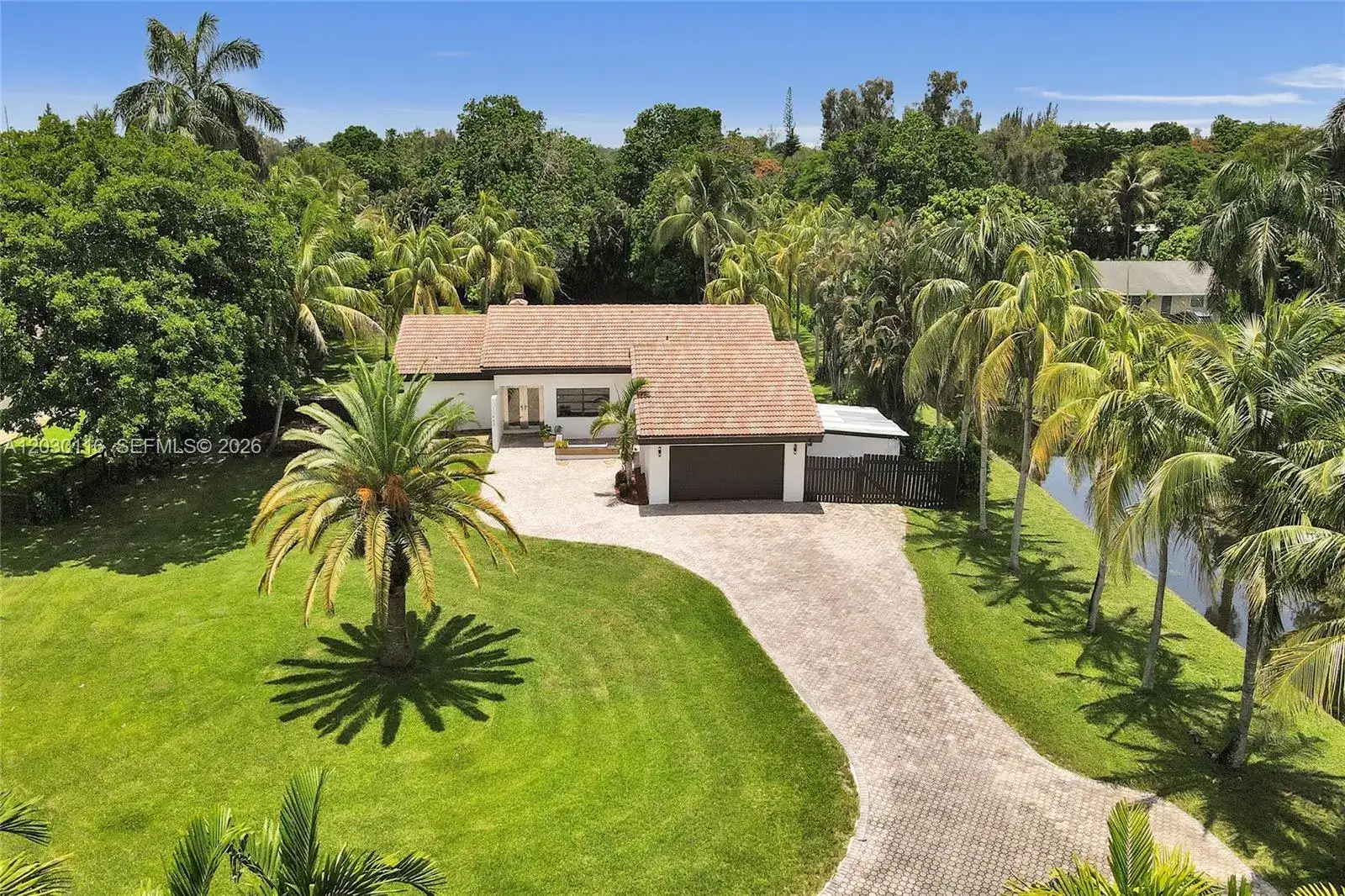 11460 SW 1st Ct, Plantation FL 33325 photo 4