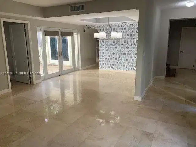 423 Alhambra Cir, Coral Gables FL 33134 photo 3