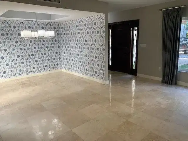 423 Alhambra Cir, Coral Gables FL 33134 photo 5