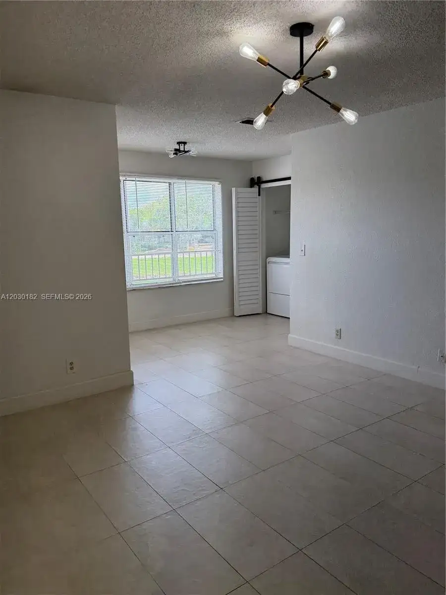 3330 N Pinewalk Dr N # 1623, Margate FL 33063 photo 2