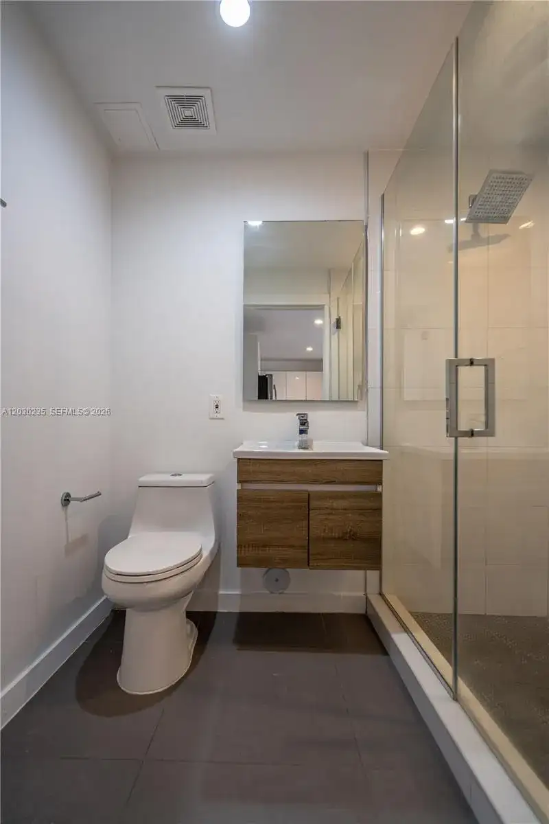 924 Marseille Dr # 26, Miami Beach FL 33141 photo 5