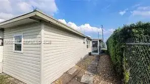 1339 Old Lakeport Rd., Lake Port FL 33471 photo 5