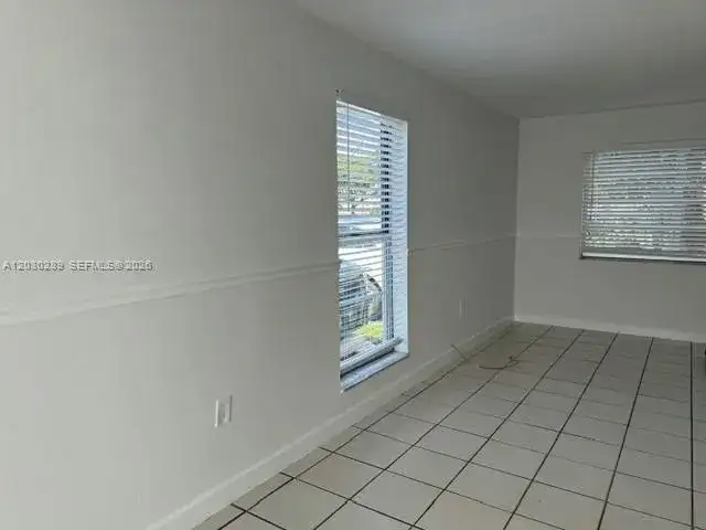 11 SW 109th Ave # C9, Sweetwater FL 33174 photo 4