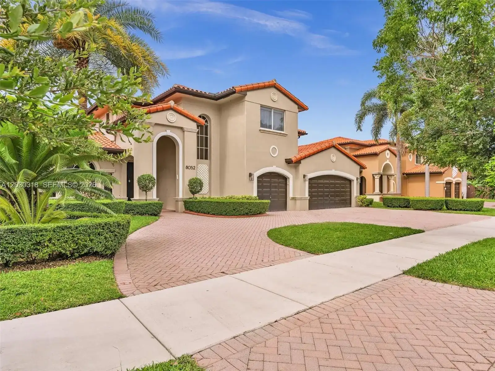 8052 NW 161st Ter, Miami Lakes FL 33016