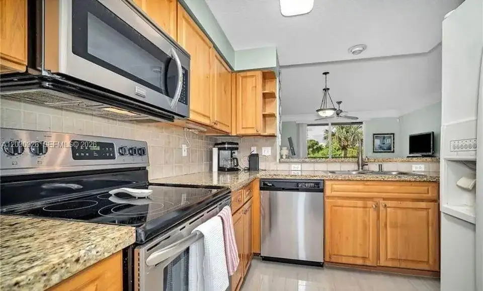 2044 Alta Meadows Ln # 1808, Delray Beach FL 33444 photo 3