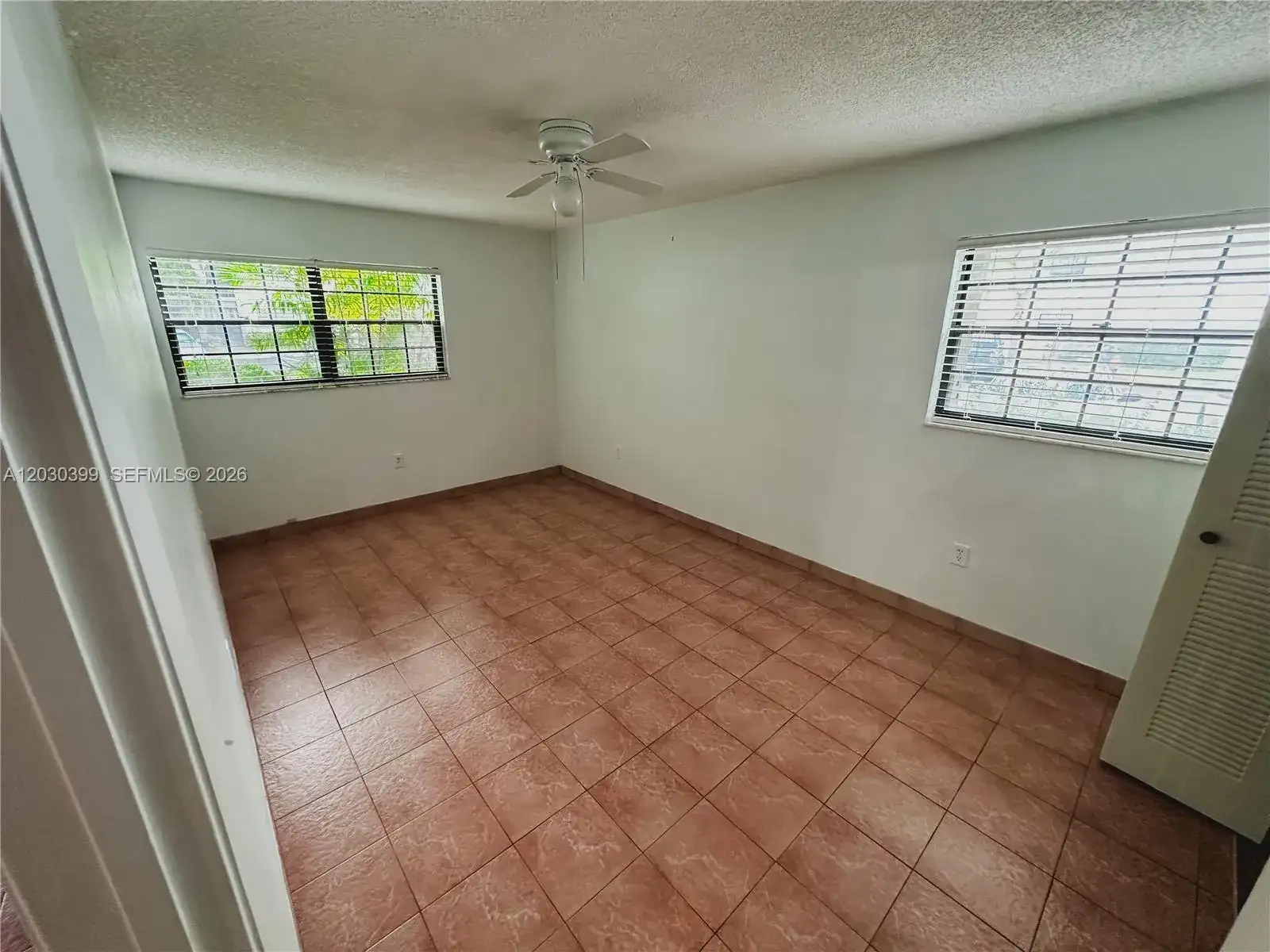 927 NE 199th St # 101, Miami FL 33179 photo 5