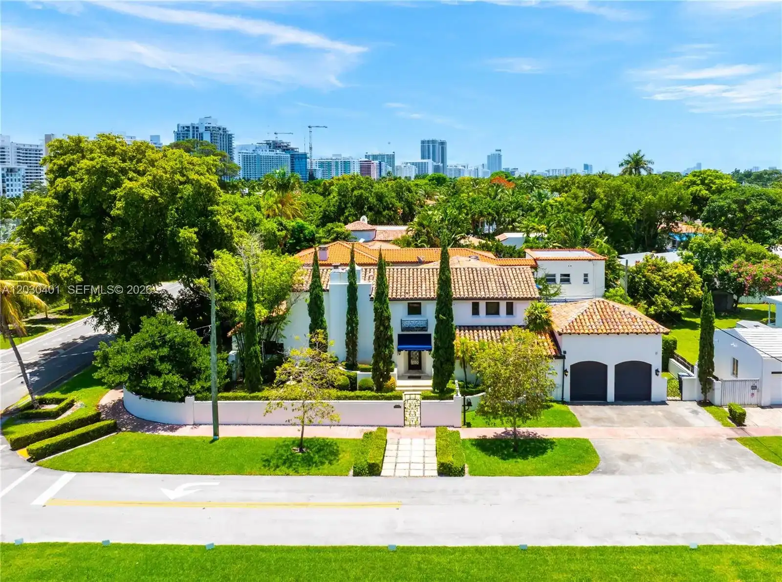 5860 Pine Tree Dr, Miami Beach FL 33140