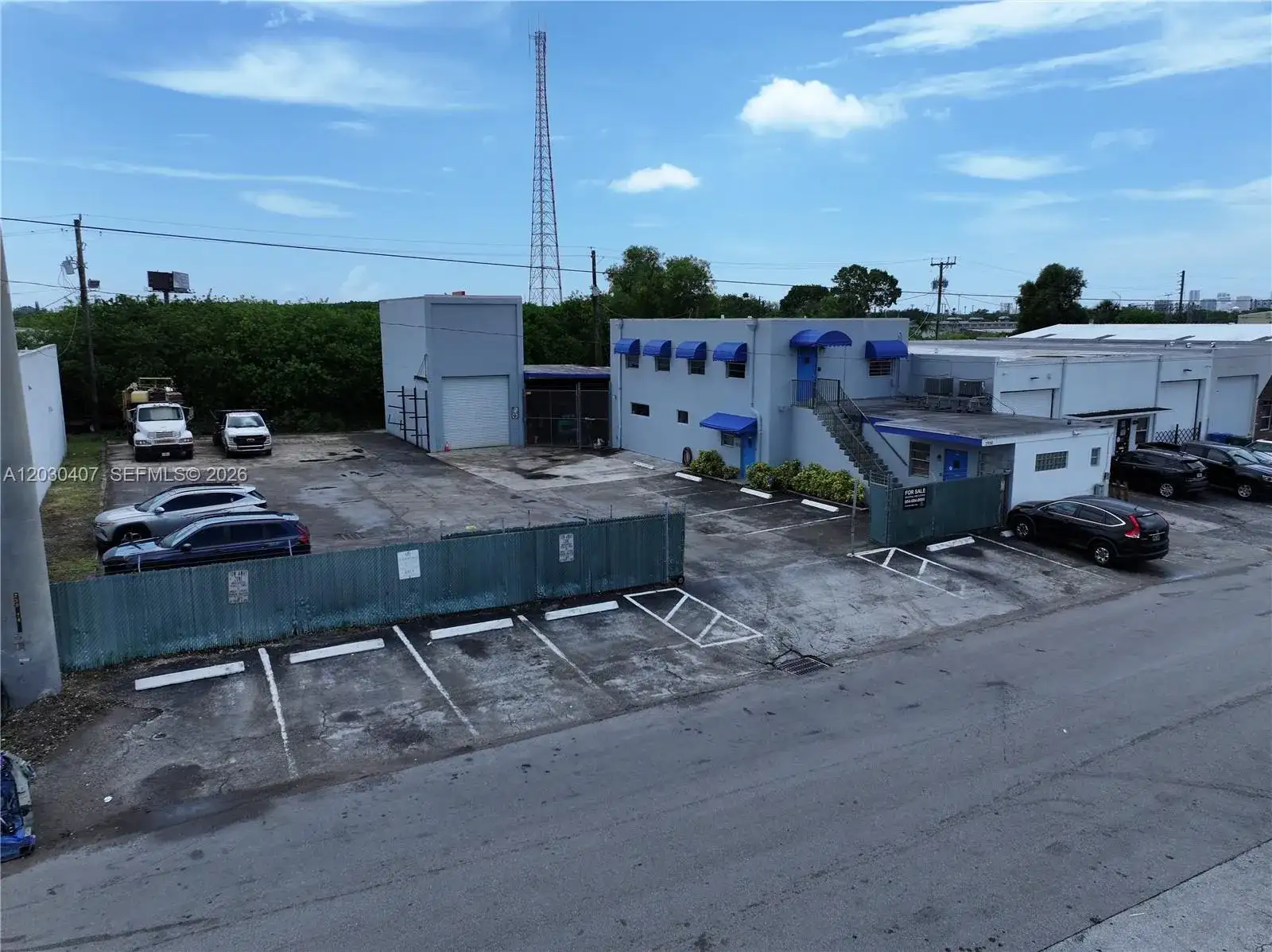 2930 NW 17th Ter, Oakland Park FL 33311 photo 2