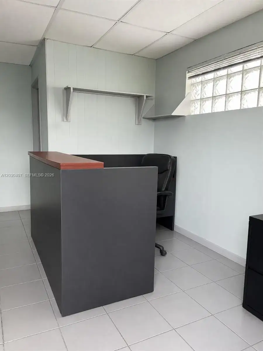 2930 NW 17th Ter, Oakland Park FL 33311 photo 5
