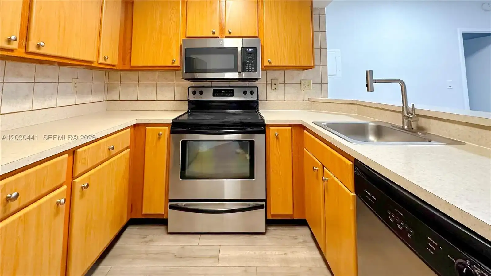 2445 SW 18th Ter # 107, Fort Lauderdale FL 33315
