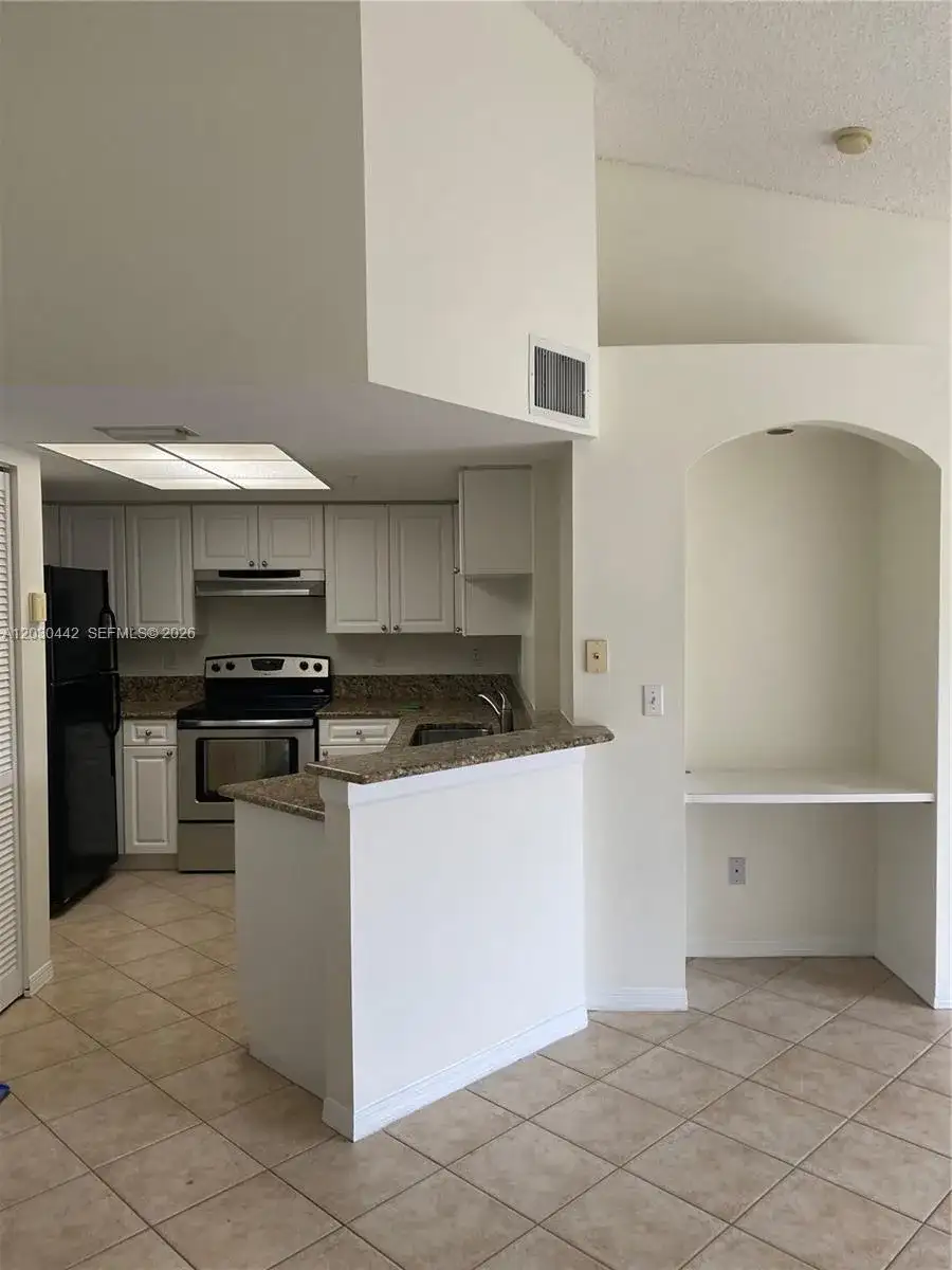300 N Crestwood Ct N # 310, Royal Palm Beach FL 33411 photo 4
