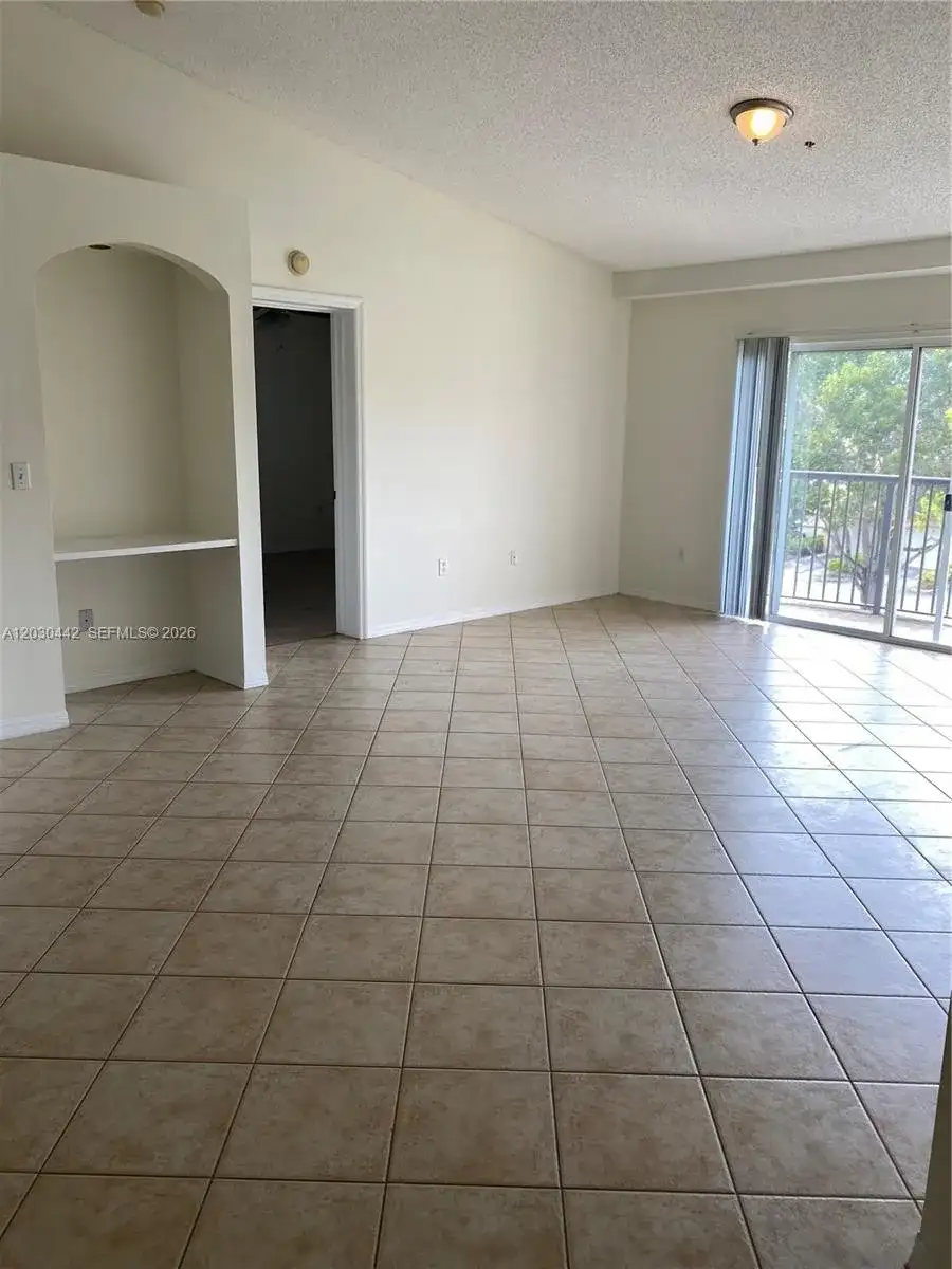 300 N Crestwood Ct N # 310, Royal Palm Beach FL 33411 photo 5