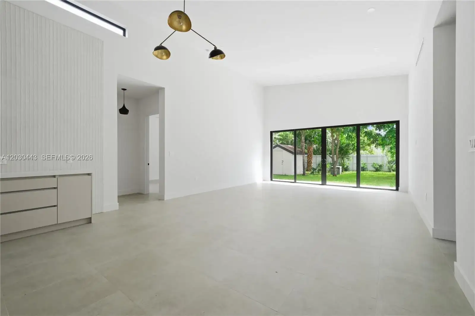 131 Miami Gardens Rd, West Park FL 33023 photo 4