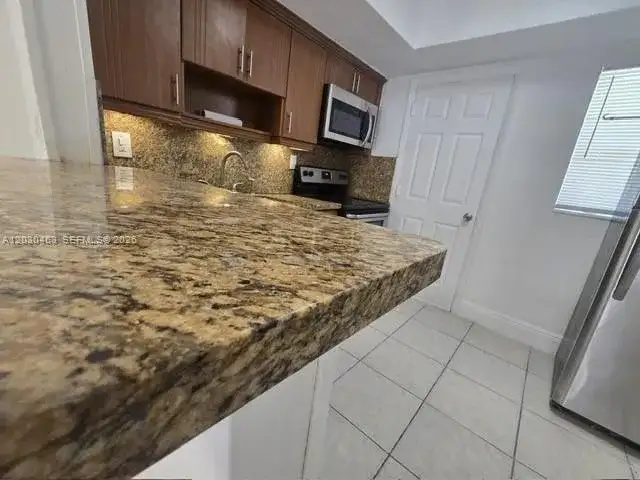 2441 NW 13th St # 62, Miami FL 33125 photo 5