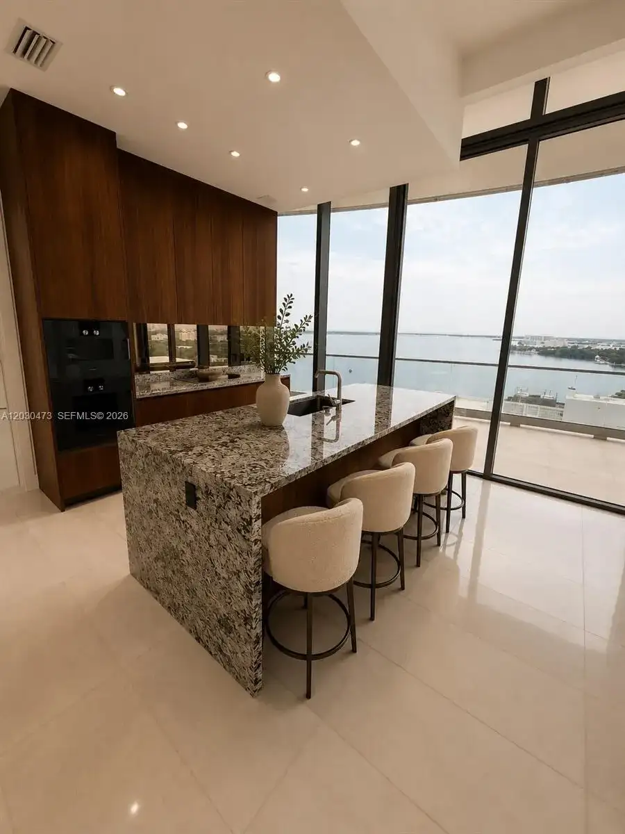 175 SE 25th rd # 1503, Miami FL 33129 photo 5