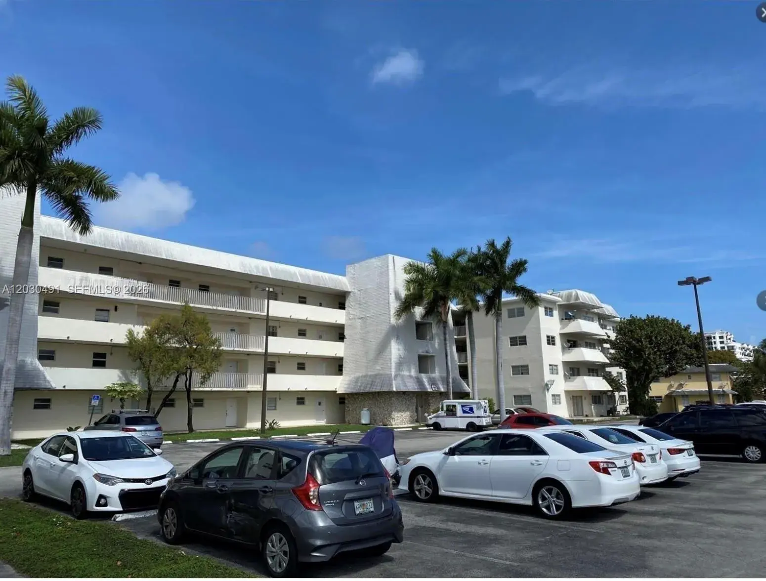 7410 SW 82nd St # K401, Miami FL 33143