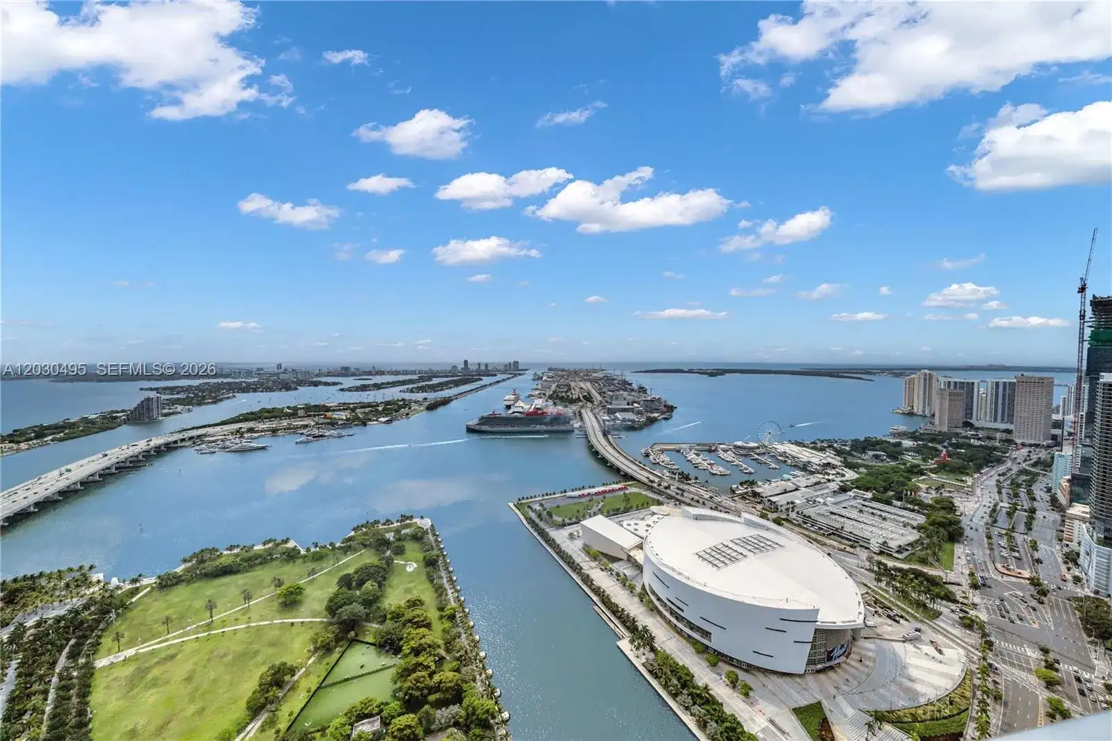900 Biscayne Blvd, Miami FL 33132 photo 2