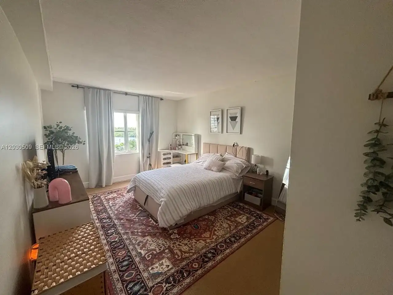 400 Kings Point Dr # 622, Sunny Isles Beach FL 33160 photo 5