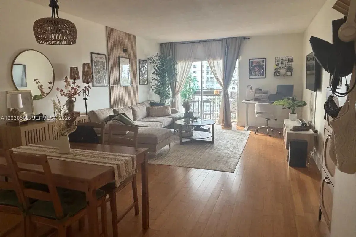 400 Kings Point Dr # 622, Sunny Isles Beach FL 33160