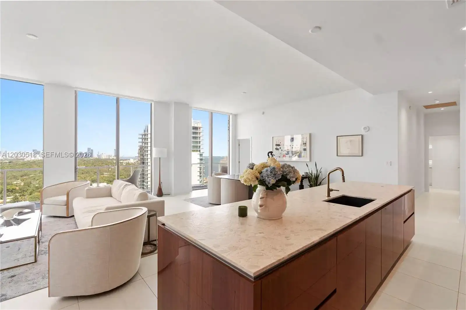 2678 Tigertail Ave, Miami FL 33133