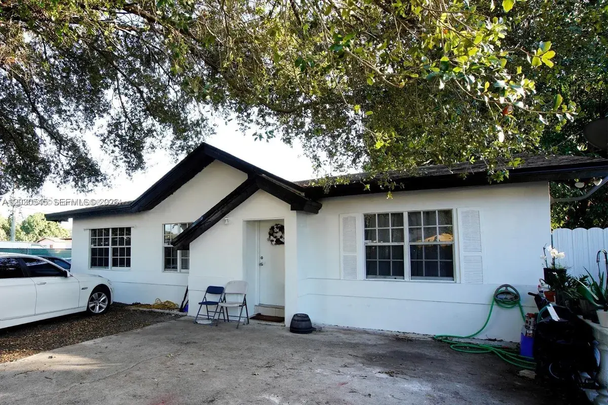 2500 NW 91st St, Miami FL 33147