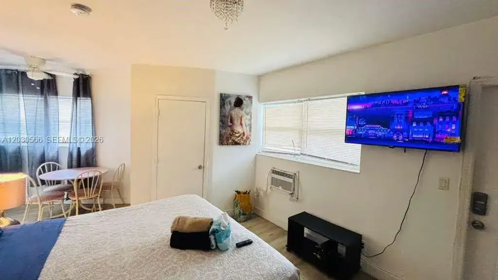 109 SE 9th St # 2, Hallandale Beach FL 33009 photo 5