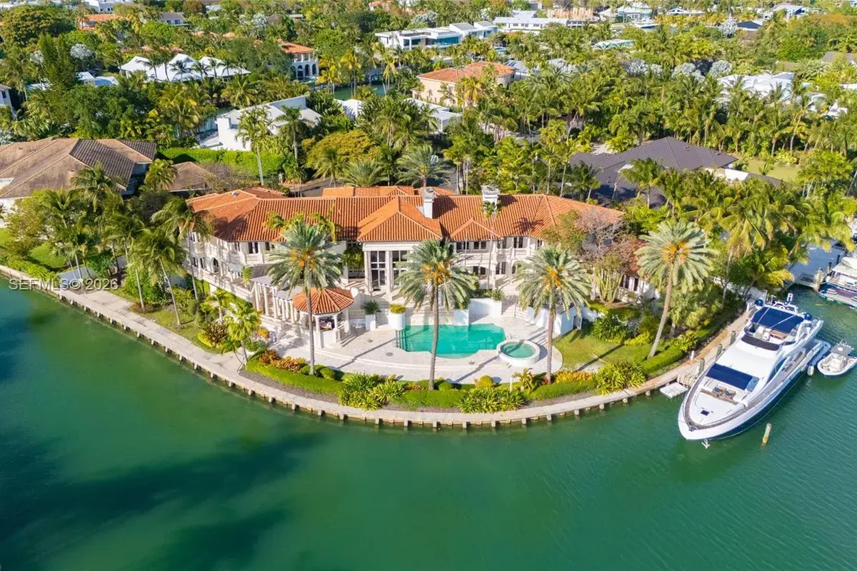 260 Cape Florida Dr, Key Biscayne FL 33149
