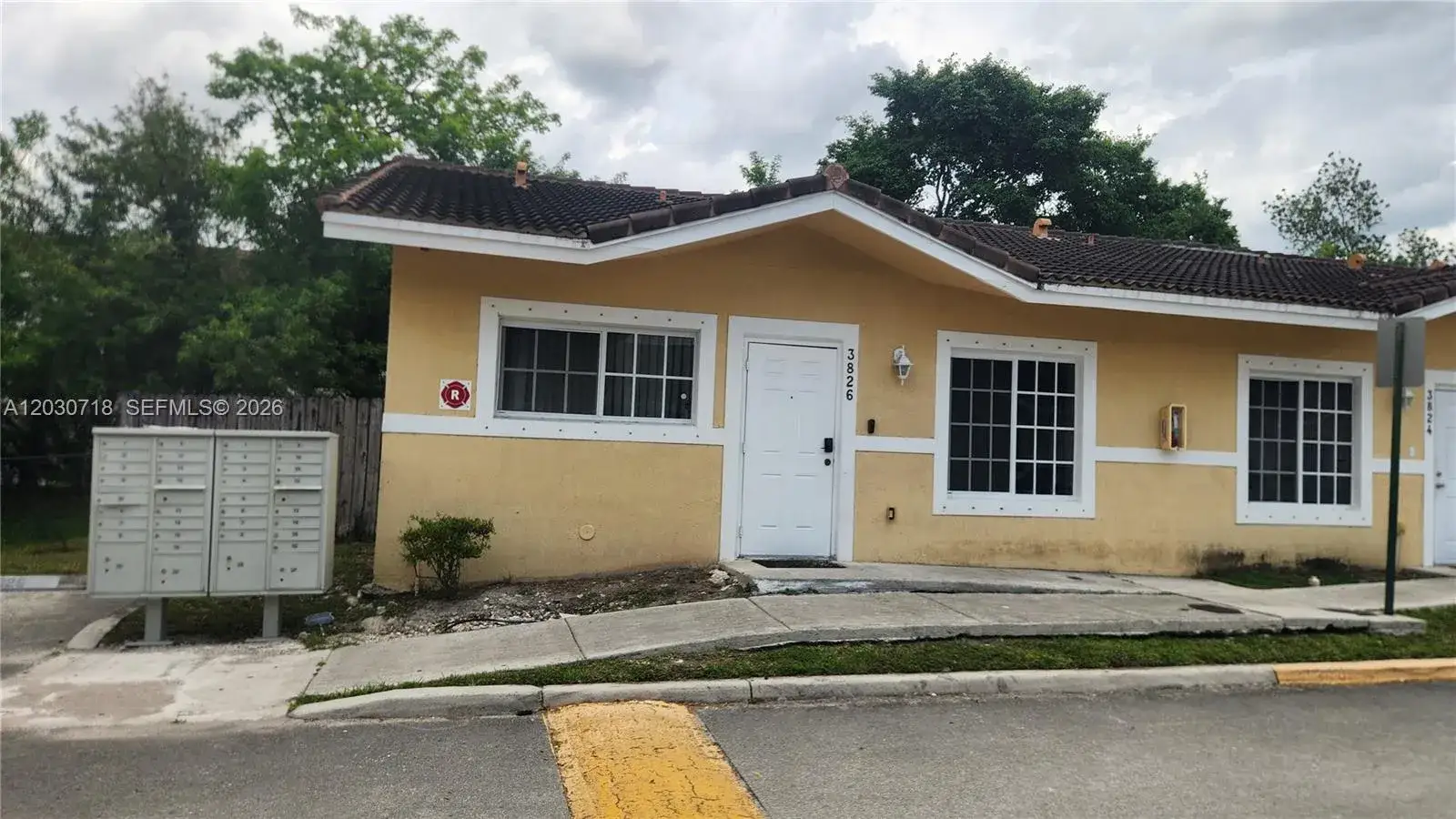 3826 SW 48th Ave # 3826, Hollywood FL 33023