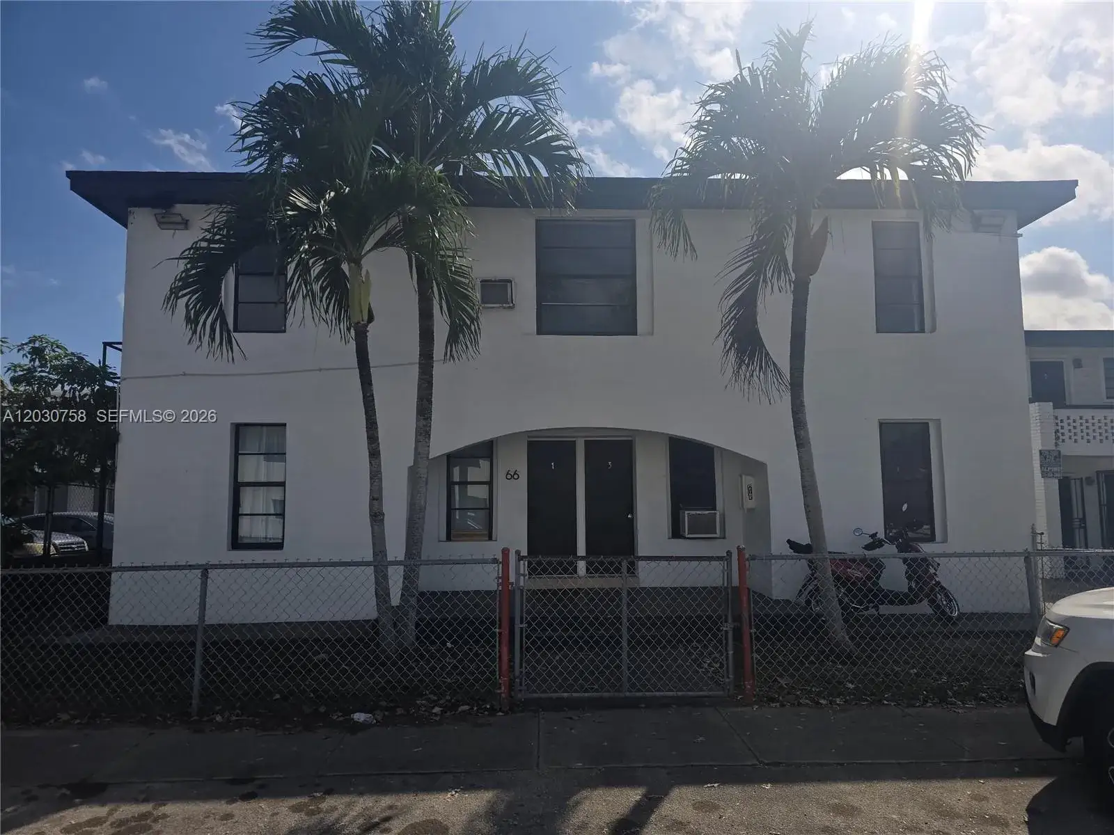 66 W 13th St # 3, Hialeah FL 33010