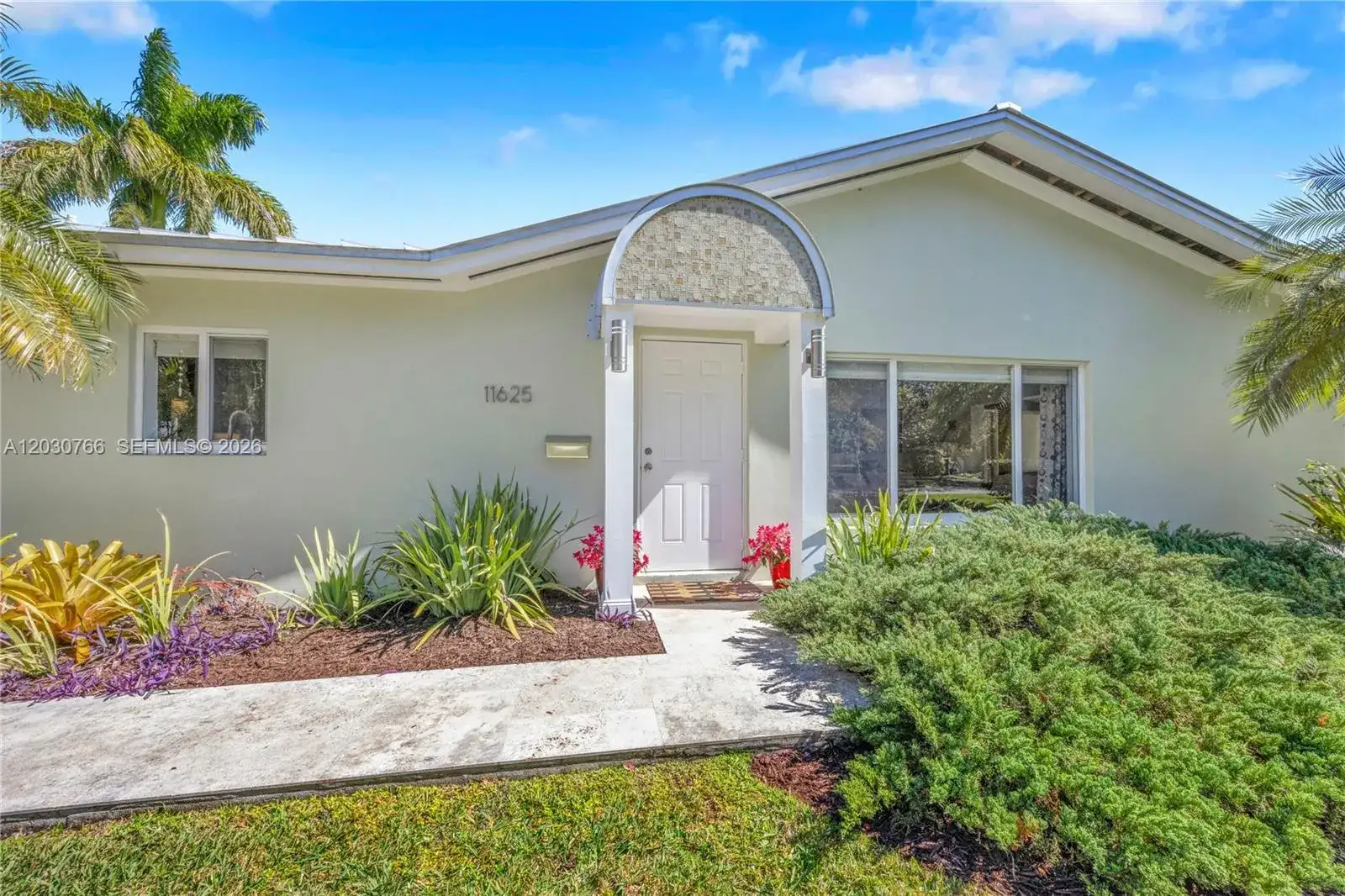 11625 SW 70th Ave, Pinecrest FL 33156 photo 3