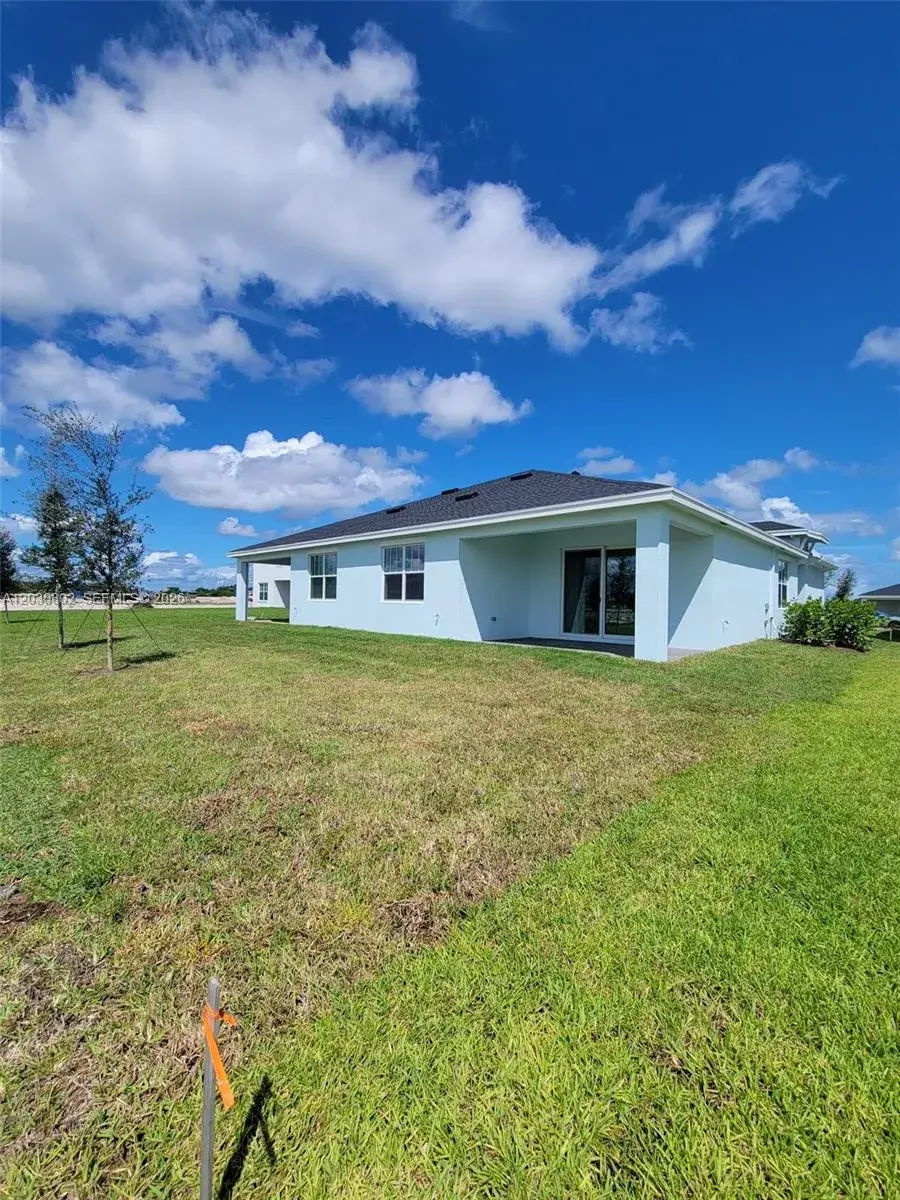 1689 Whistlegrass Ln # 1689, Loxahatchee FL 33470 photo 2