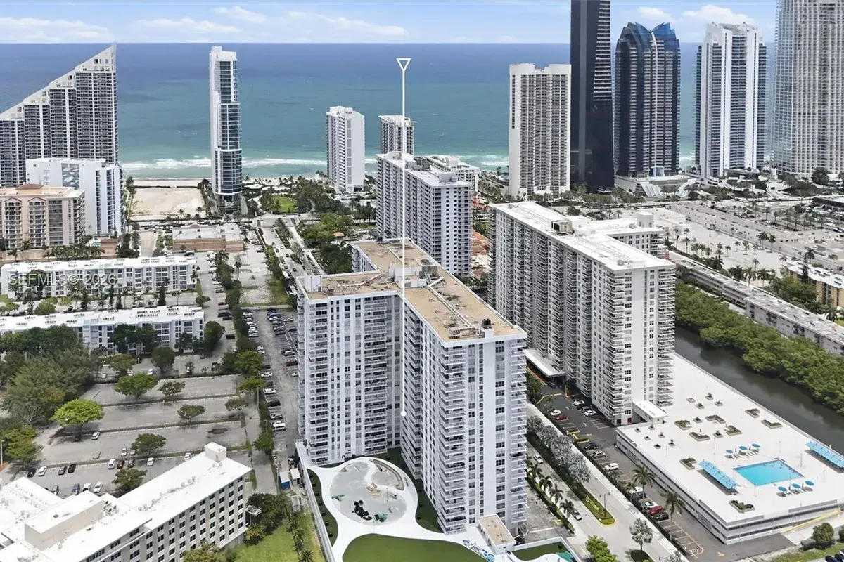 231 174th St # 901, Sunny Isles Beach FL 33160