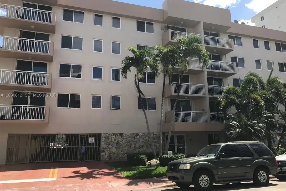 1665 Bay Rd # 416, Miami Beach FL 33139