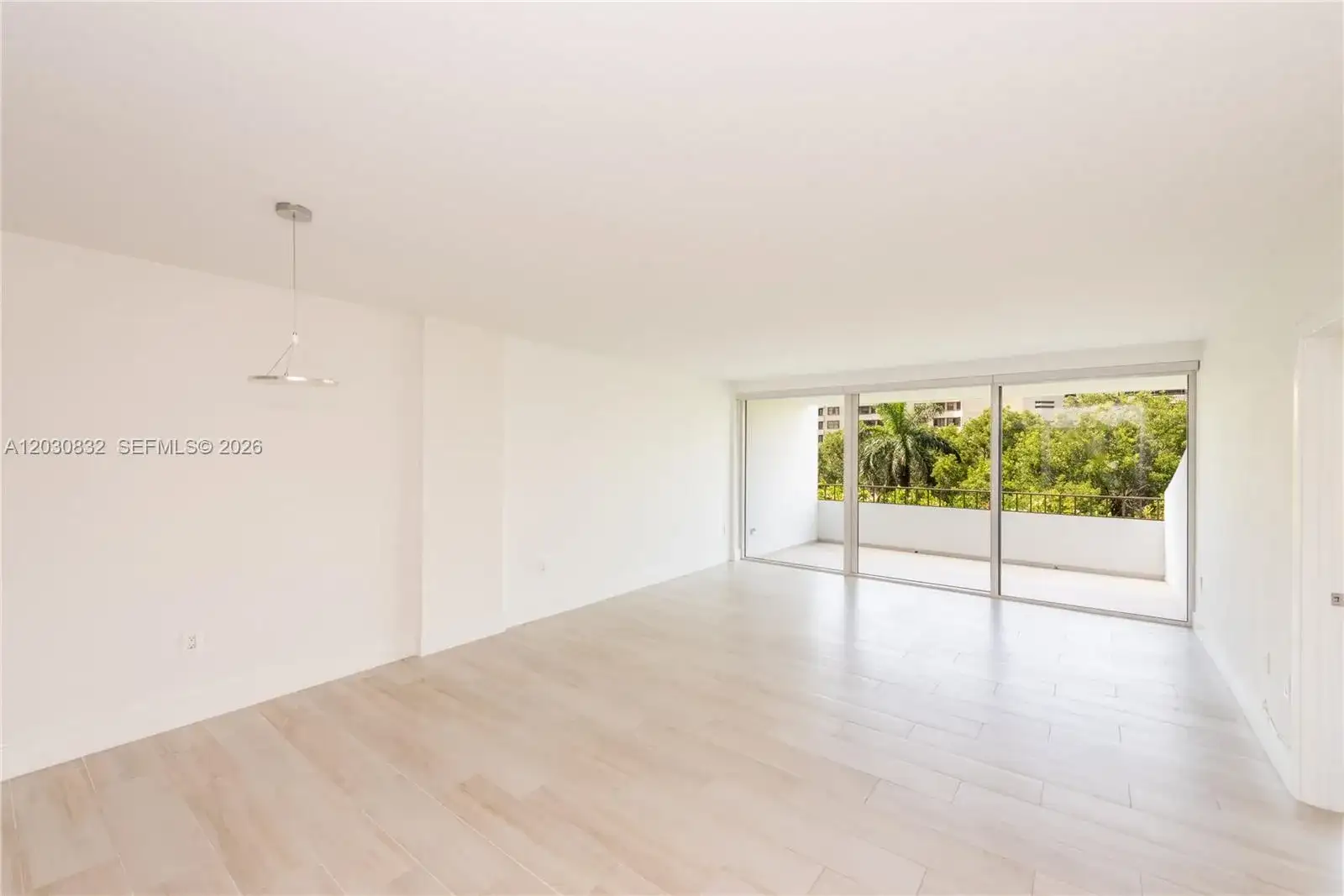 155 Ocean Lane Dr # 403, Key Biscayne FL 33149 photo 2