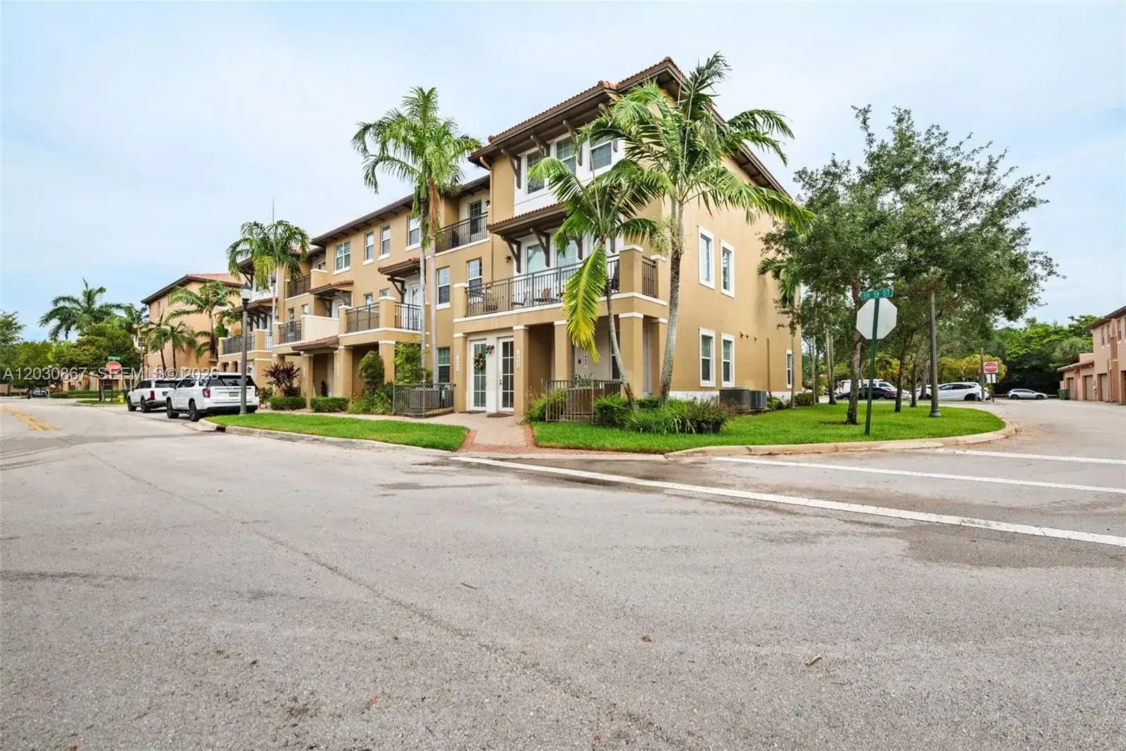 14661 SW 9th St # 1809, Pembroke Pines FL 33027 photo 2