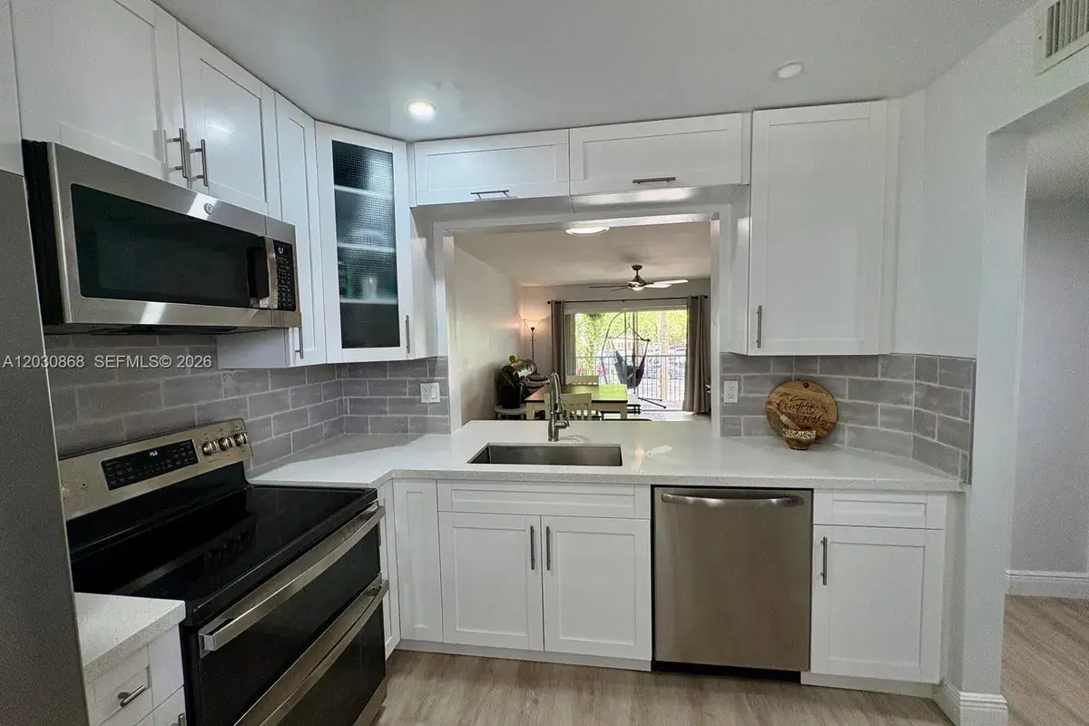 8750 Royal Palm Blvd # 3, Coral Springs FL 33065