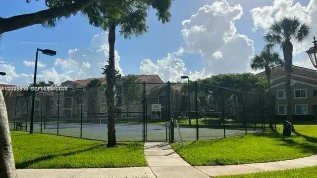 8020 N Nob Hill Rd # 205, Tamarac FL 33321 photo 3