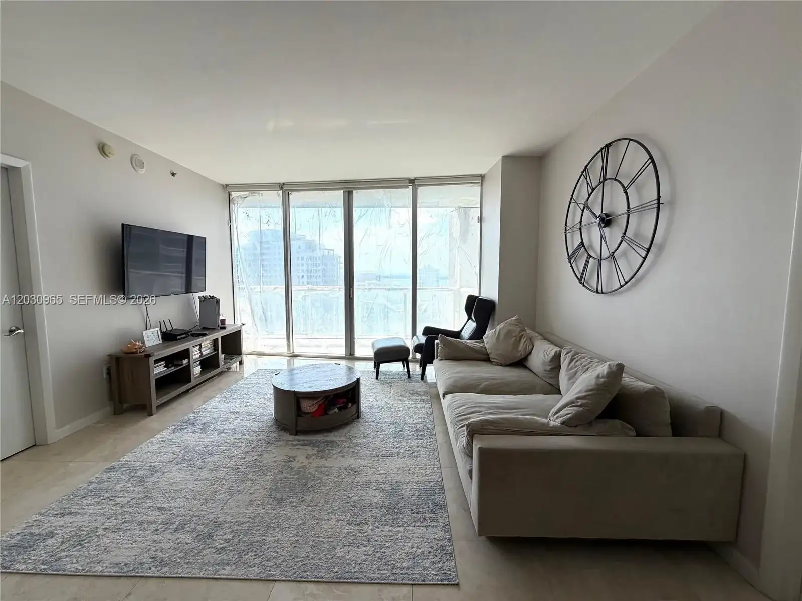 475 Brickell ave # 2707, Miami FL 33131 photo 2