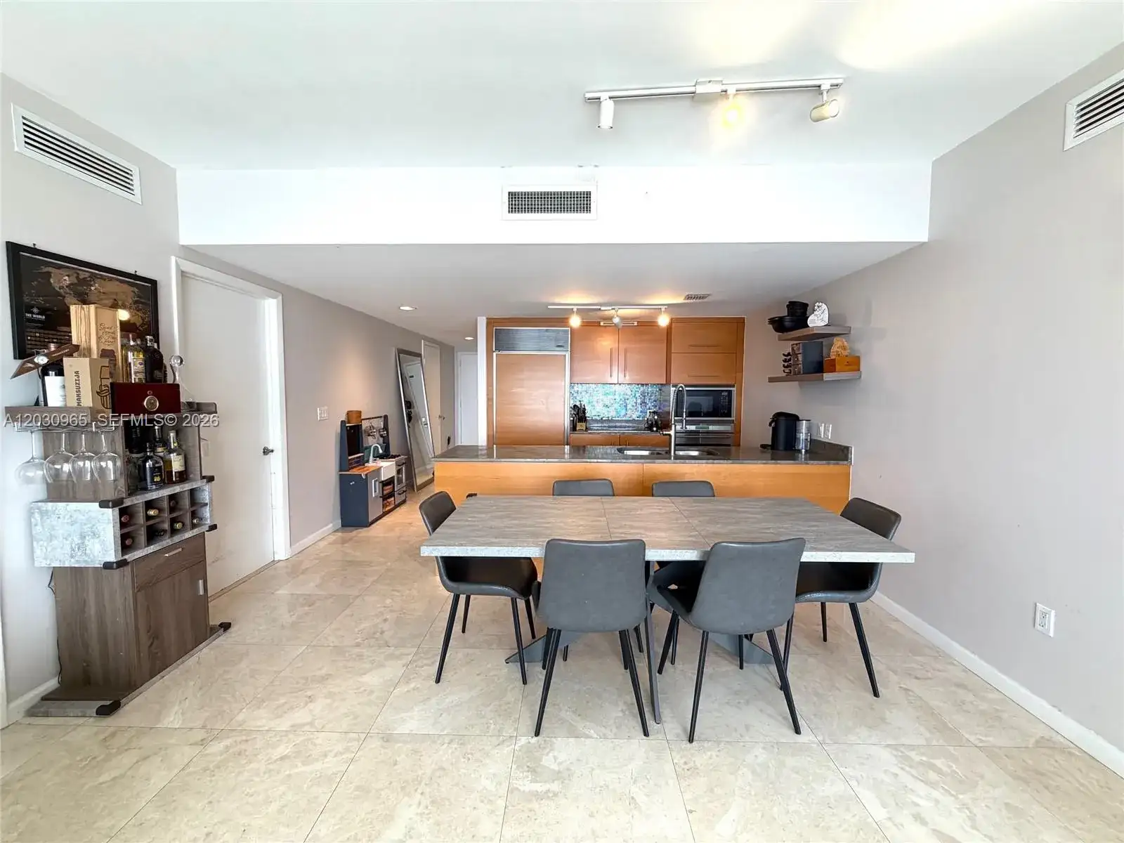 475 Brickell ave # 2707, Miami FL 33131 photo 4