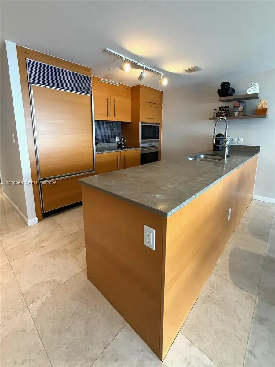 475 Brickell ave # 2707, Miami FL 33131 photo 5