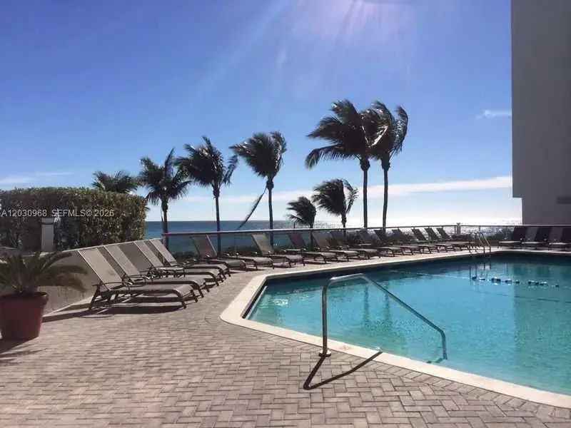6767 Collins Ave # 206, Miami Beach FL 33141