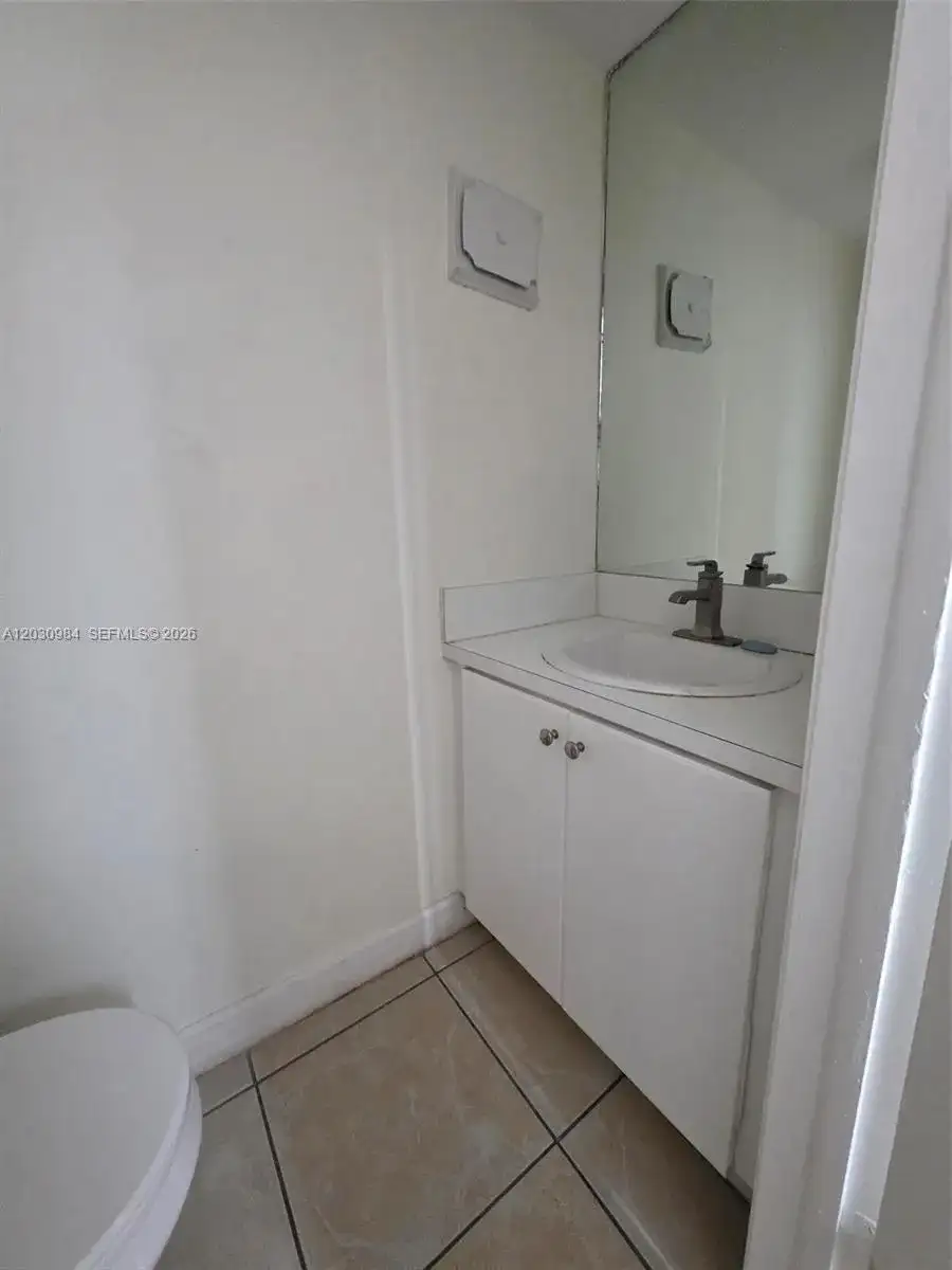 8550 SW 109th Ave # 228, Miami FL 33173 photo 3
