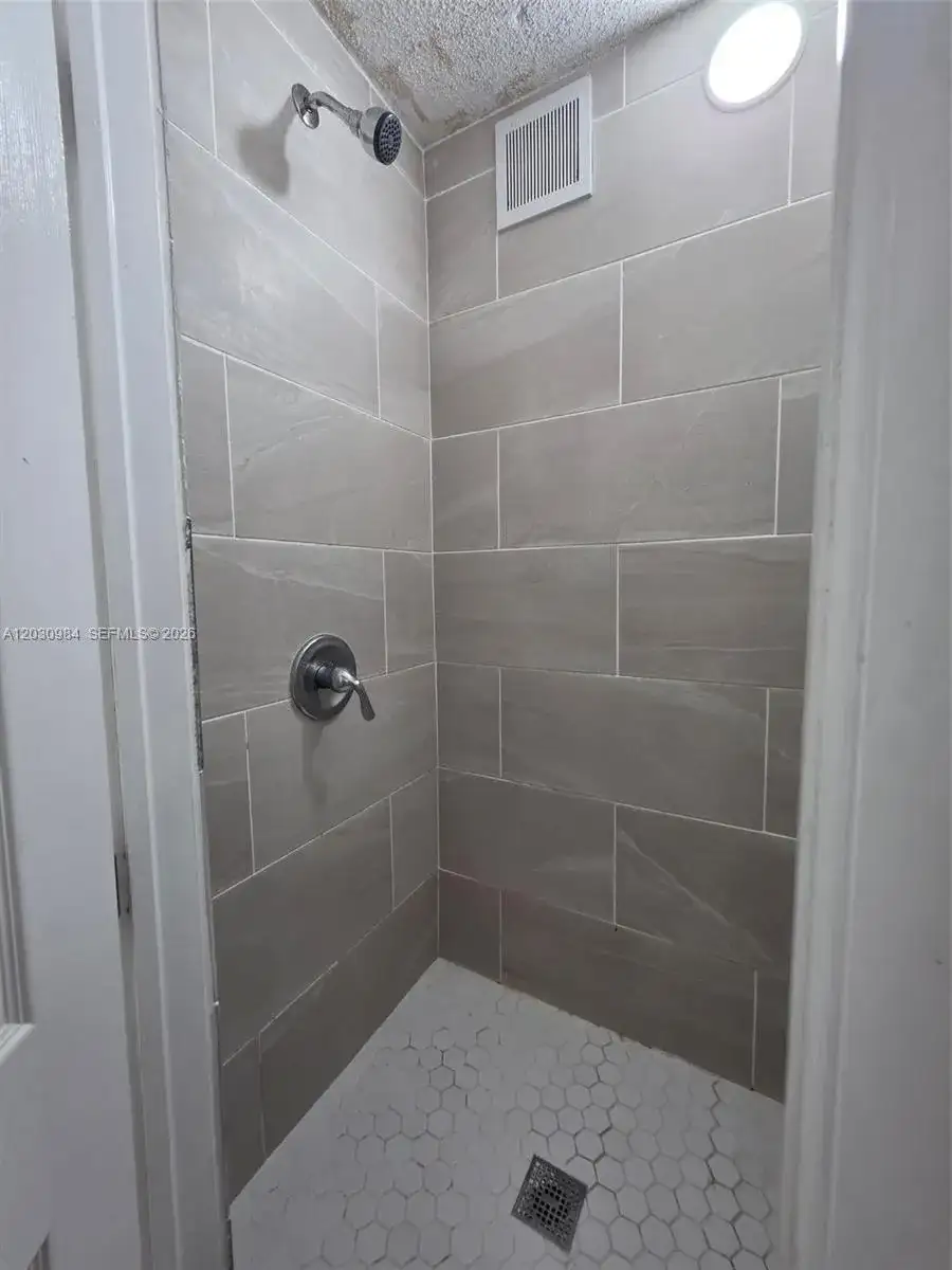 8550 SW 109th Ave # 228, Miami FL 33173 photo 4