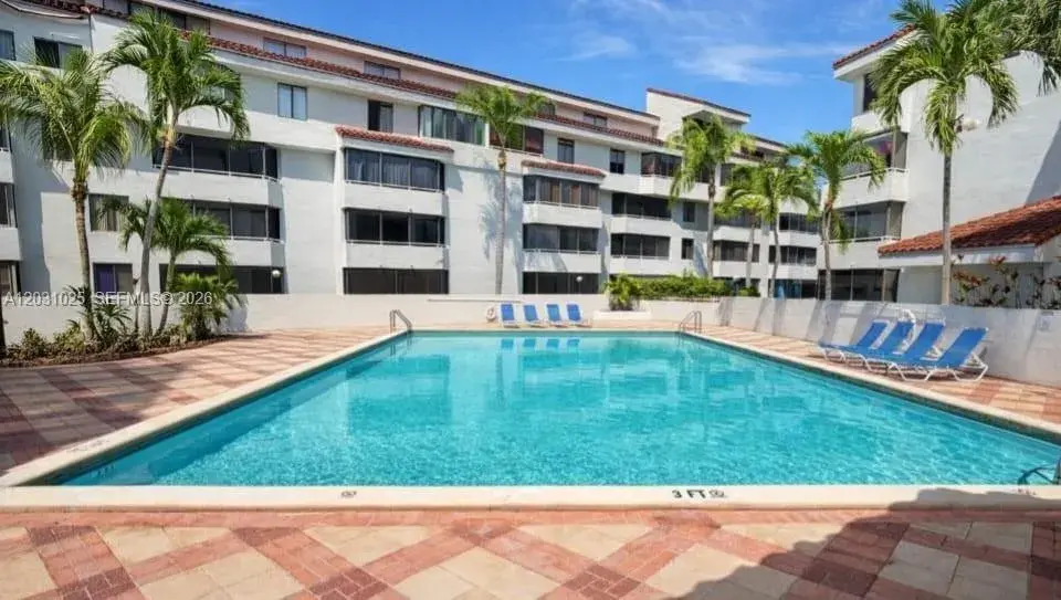 8215 SW 152nd Ave # 307, Miami FL 33193
