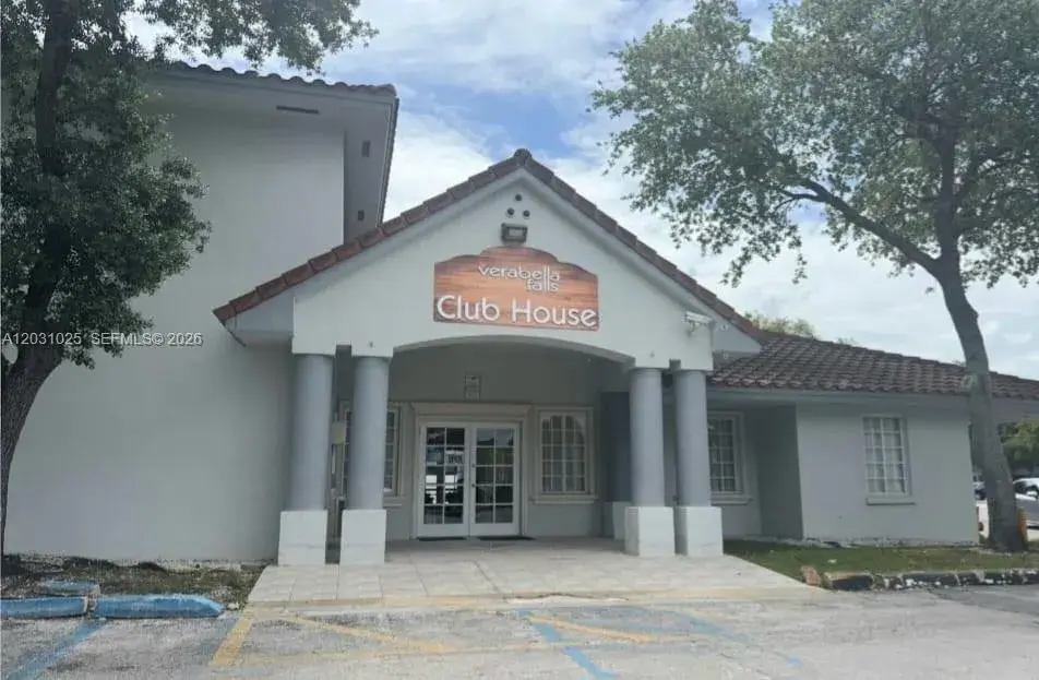 8215 SW 152nd Ave # 307, Miami FL 33193