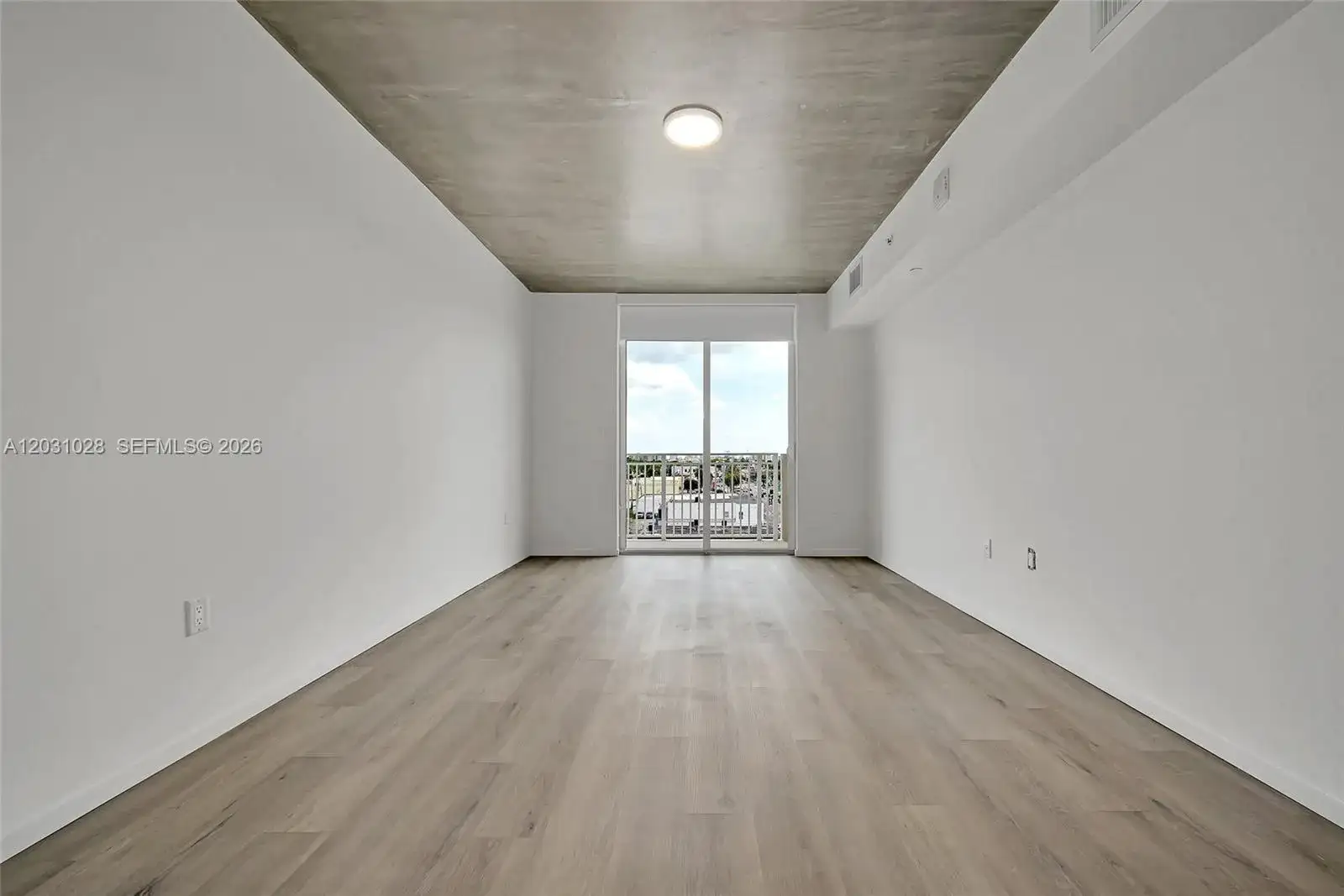 475 NE 125th # 504, North Miami FL 33161 photo 4